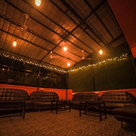 Happinest - The Backpacker'S Hostel Mumbai Exterior foto